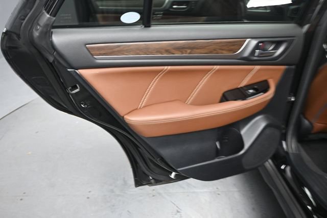 Used 2019 Subaru Outback 2.5i Touring w/ Popular Package #3A AWD/4WD image 25