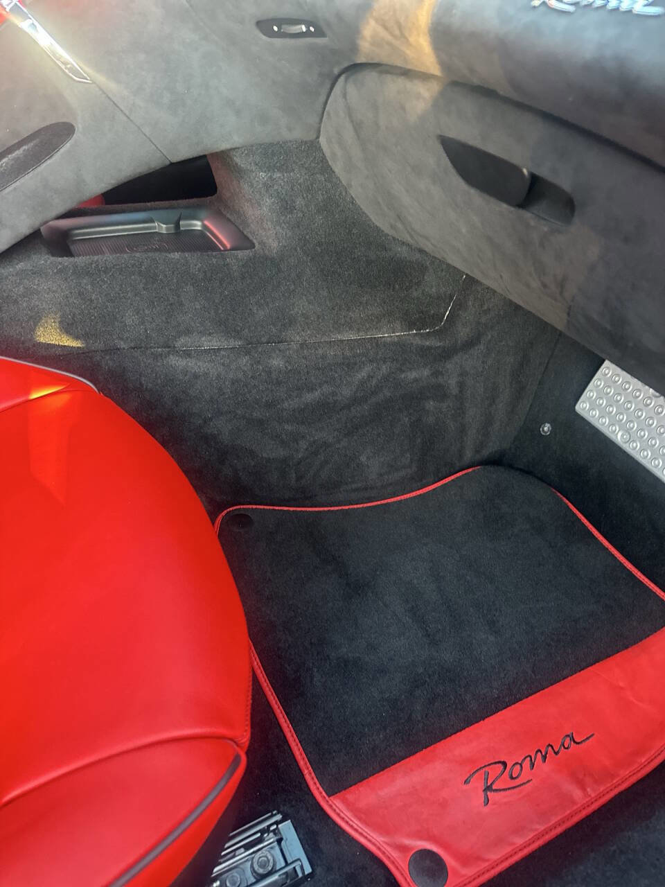 Used 2023 Ferrari Roma image 42