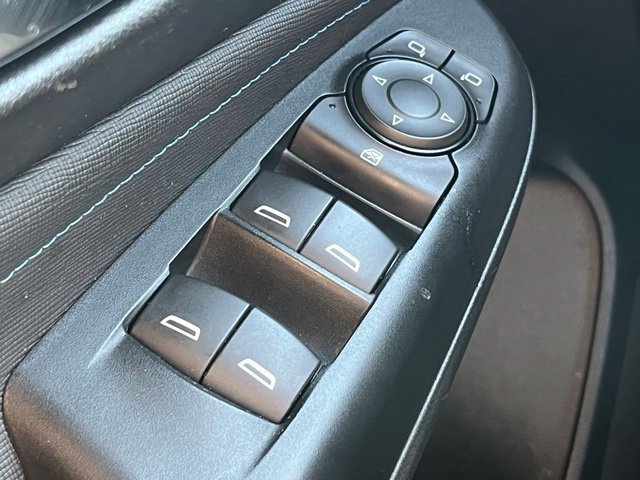 Used 2025 Buick Envista Sport Touring w/ Convenience I Package FWD image 34