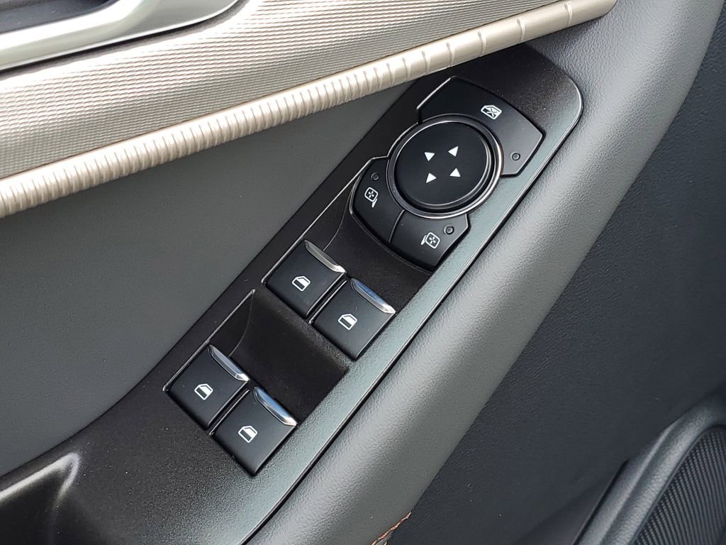 New 2026 Ford Explorer Active AWD/4WD image 24