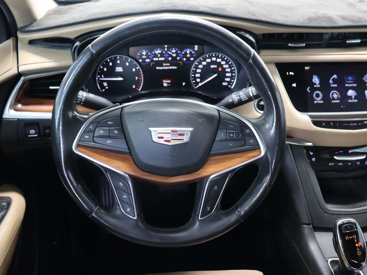 Certified 2017 Cadillac XT5 Platinum w/ Driver Assist Package AWD/4WD image 9
