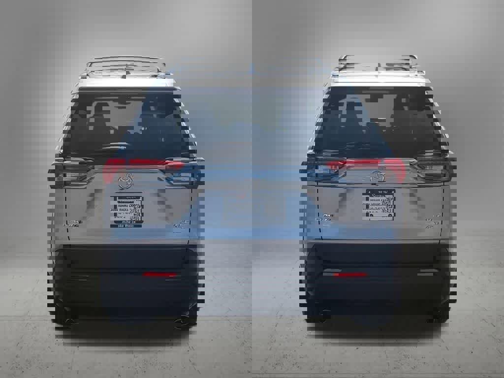 Used 2023 Toyota RAV4 XLE w/ XLE Grade Weather Package image 5