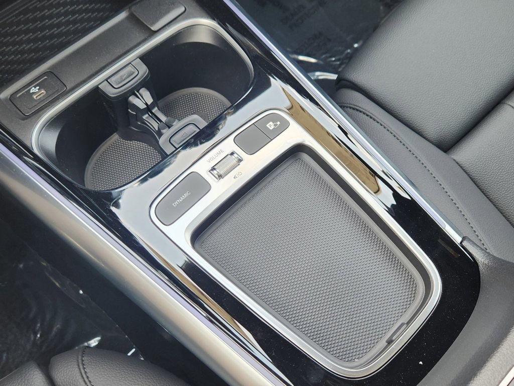 Used 2025 Mercedes-Benz GLA 250 4MATIC image 29