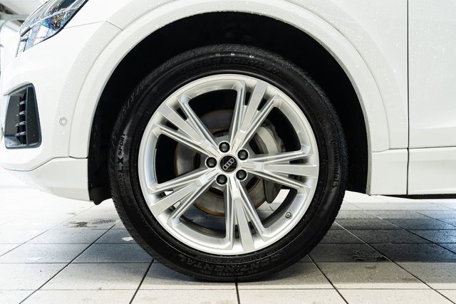 Used 2023 Audi Q8 Premium w/ Convenience Package image 7