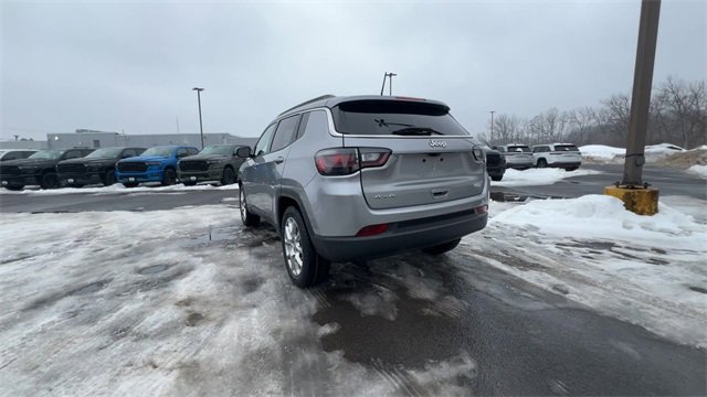 Used 2022 Jeep Compass Latitude w/ Sun and Sound Group image 6