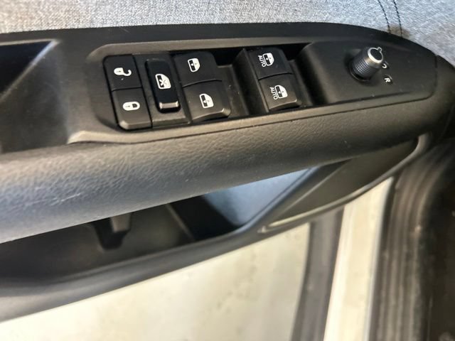 Used 2024 Jeep Compass Latitude AWD/4WD image 24
