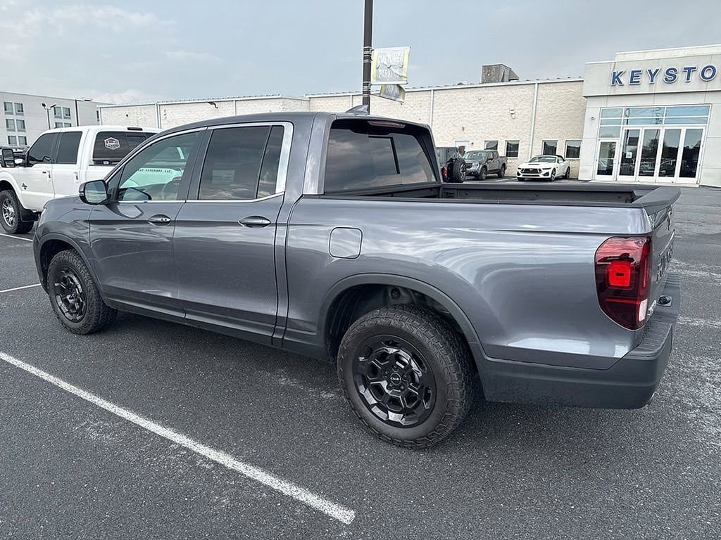 Used 2025 Honda Ridgeline RTL+ image 3
