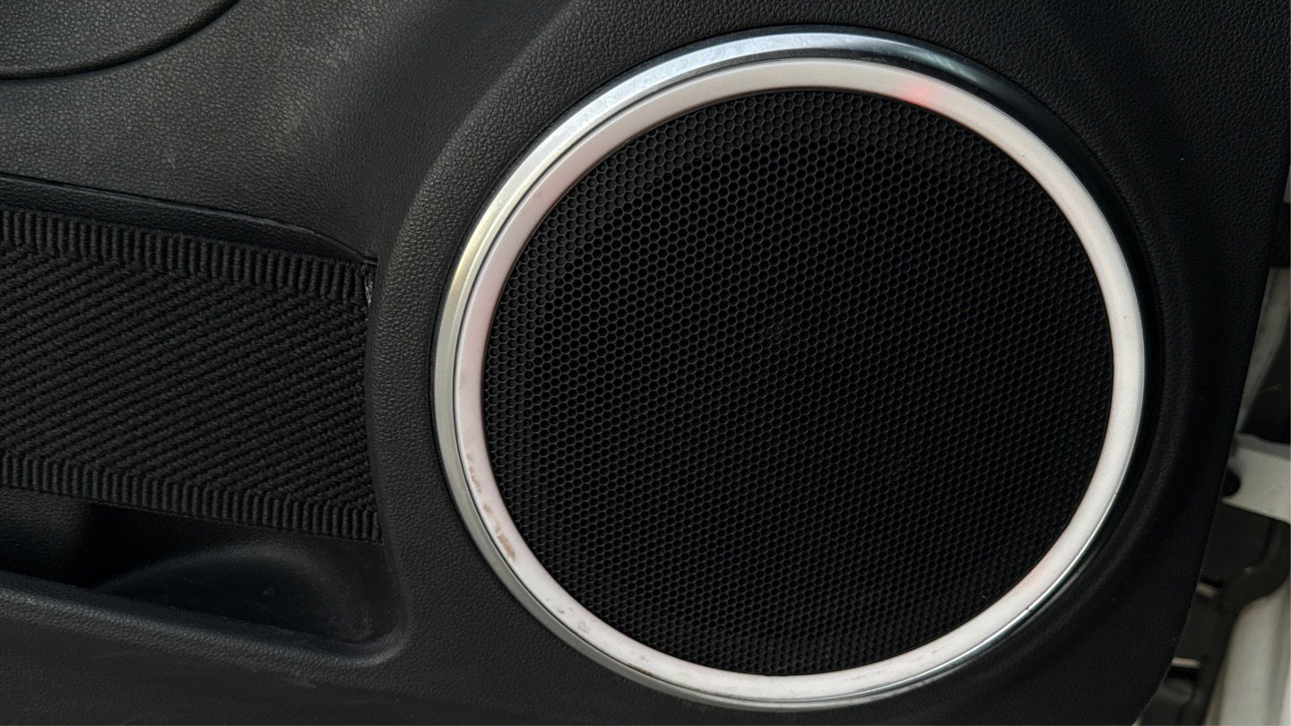 Used 2013 Volkswagen Beetle 2.0T image 33