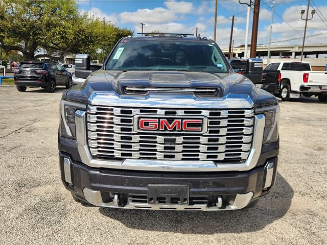 Used 2024 GMC Sierra 2500 Denali w/ Denali Reserve Package image 2