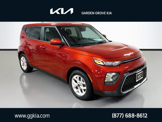 Certified 2022 Kia Soul LX w/ Technology Package
