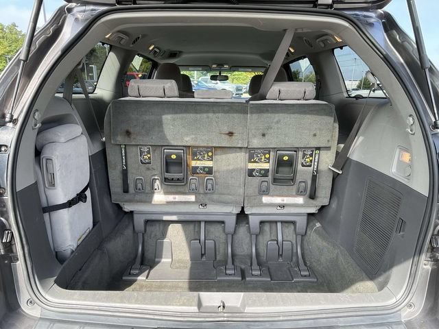 Used 2017 Toyota Sienna LE FWD image 9