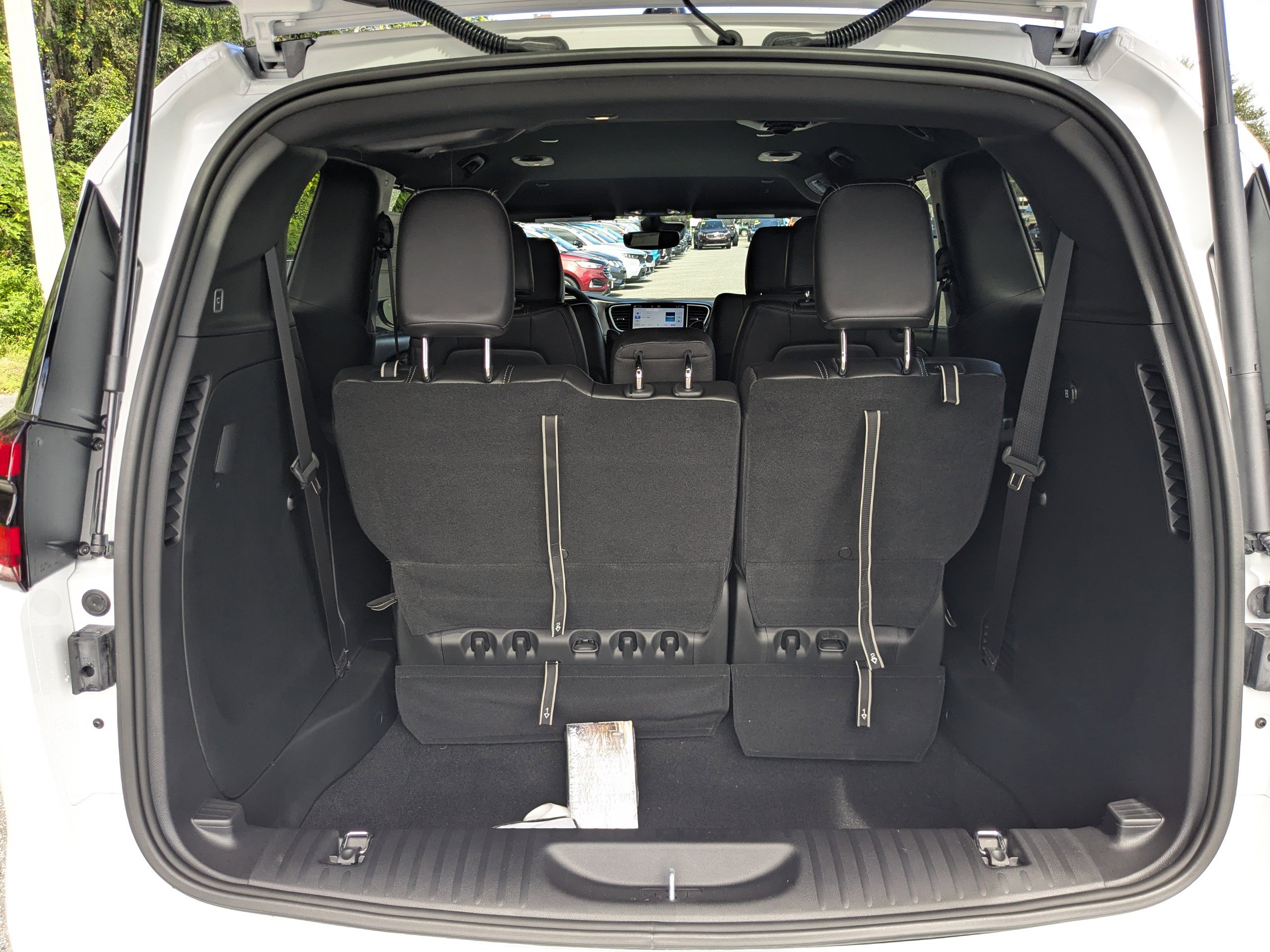 New 2026 Chrysler Pacifica Select image 12