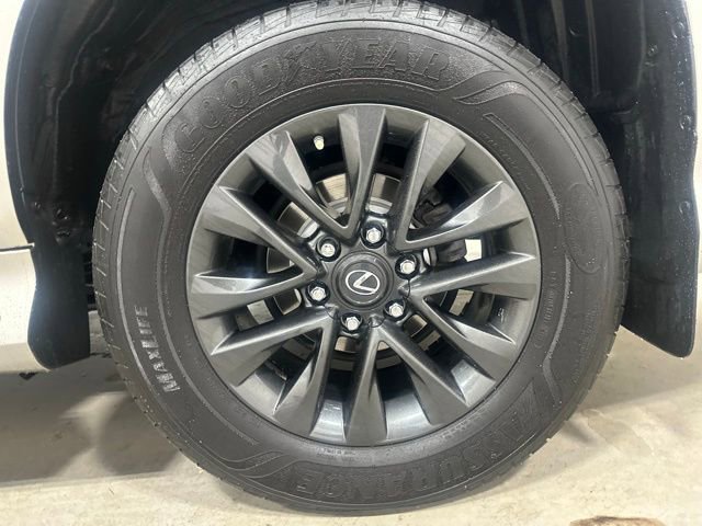 Used 2020 Lexus GX 460 Premium w/ Premium Package AWD/4WD image 23