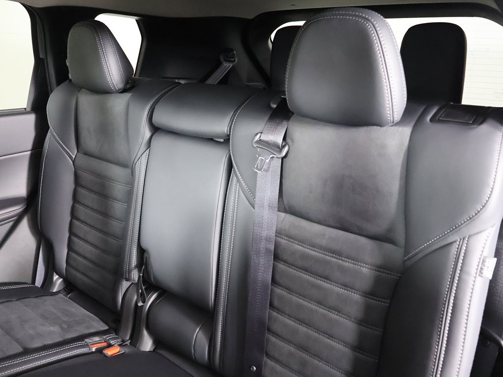 New 2025 Mitsubishi Outlander SE image 36