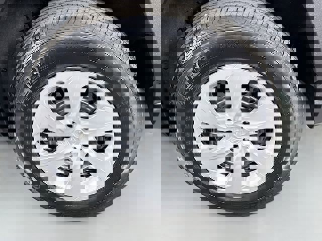 Certified 2025 Toyota RAV4 LE image 29