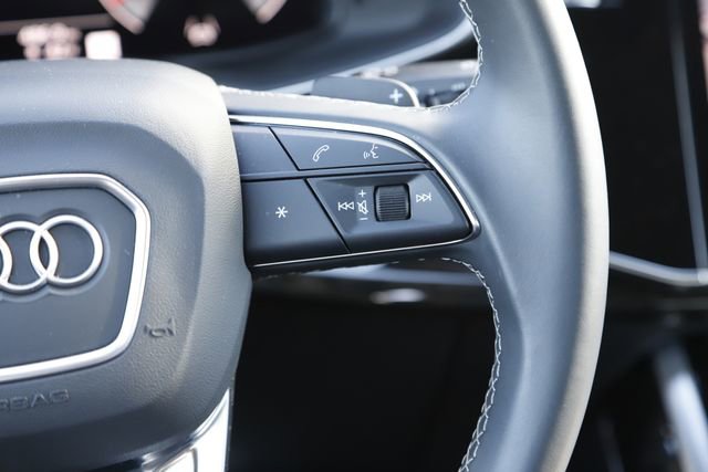 Used 2025 Audi Q7 2.0T Premium w/ Convenience Plus Package image 22