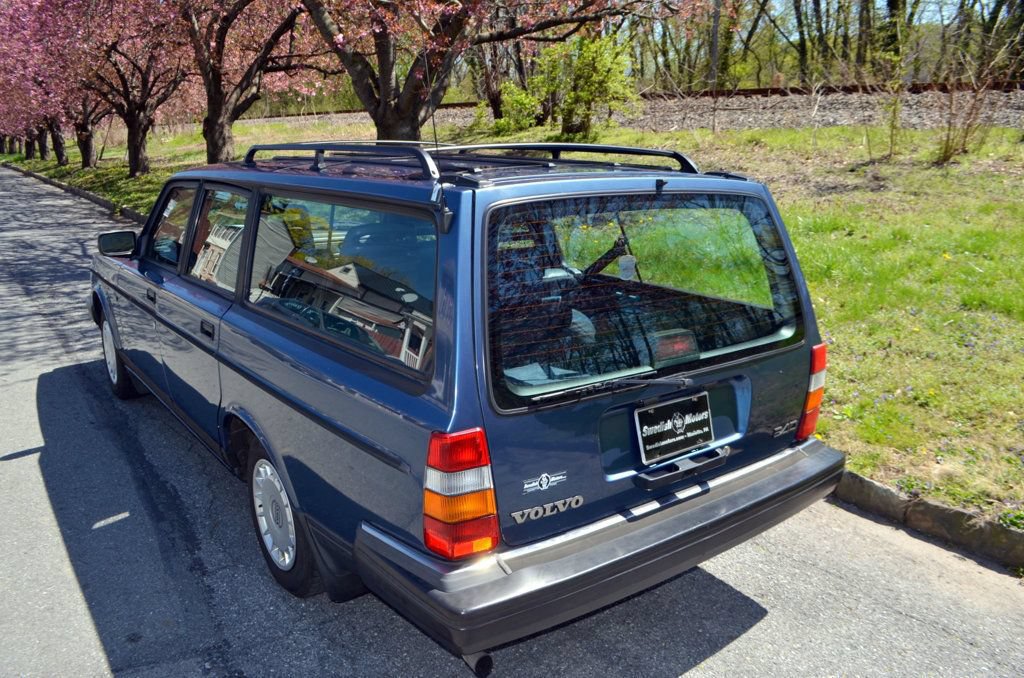 Used 1992 Volvo 240 Wagon RWD image 12