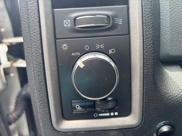Used 2014 RAM 1500 Tradesman w/ Popular Equipment Group AWD/4WD image 27