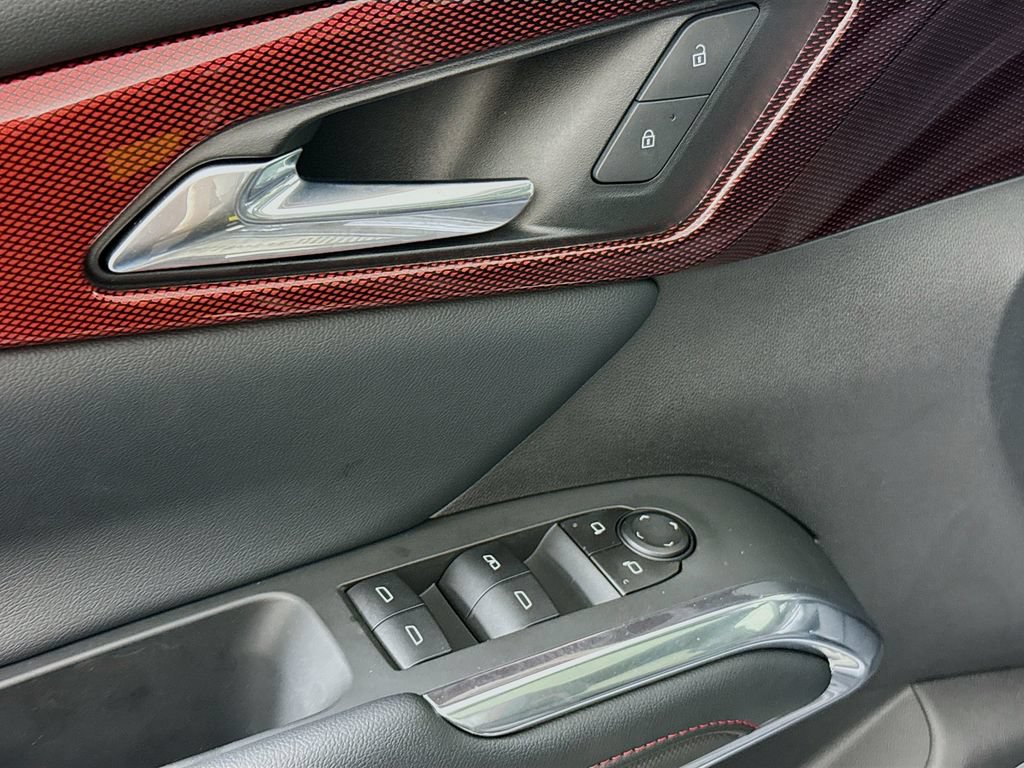 Used 2025 Chevrolet Traverse Z71 w/ Enhanced Driving Package AWD/4WD image 18