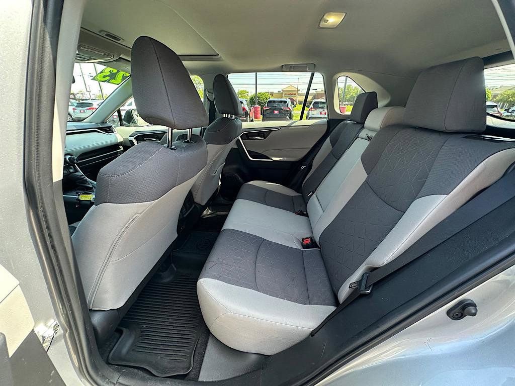 Certified 2023 Toyota RAV4 XLE w/ Convenience Package AWD/4WD image 15