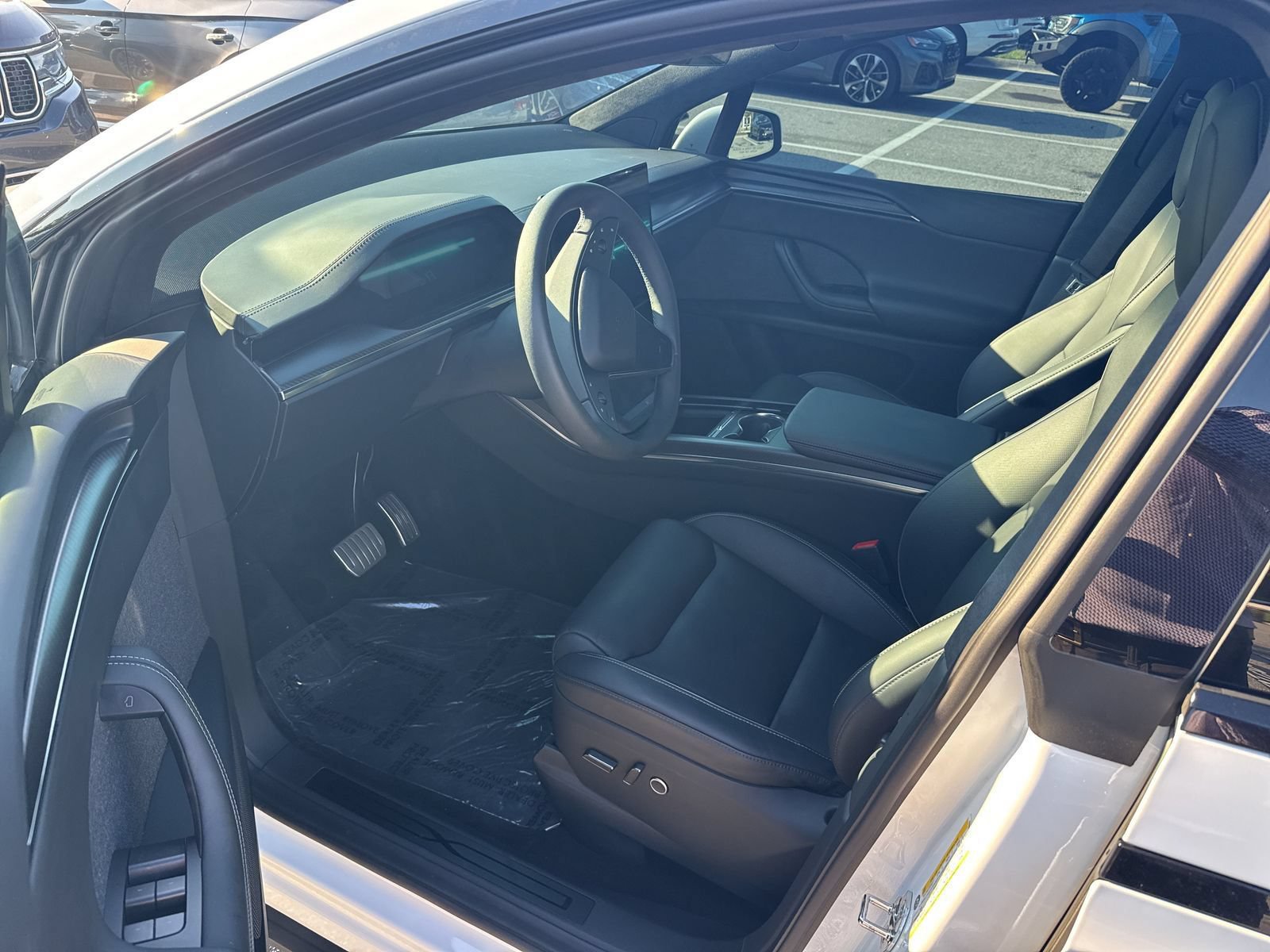Used 2026 Tesla Model X Plaid AWD/4WD image 9