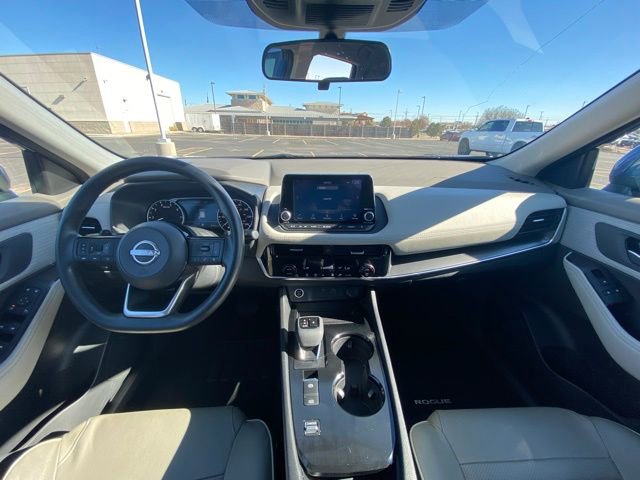 Certified 2022 Nissan Rogue SV image 14