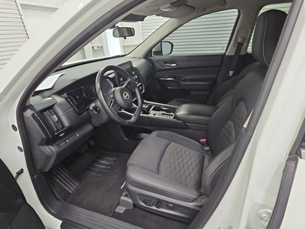 Used 2022 Nissan Pathfinder SV w/ Cargo Package FWD image 12