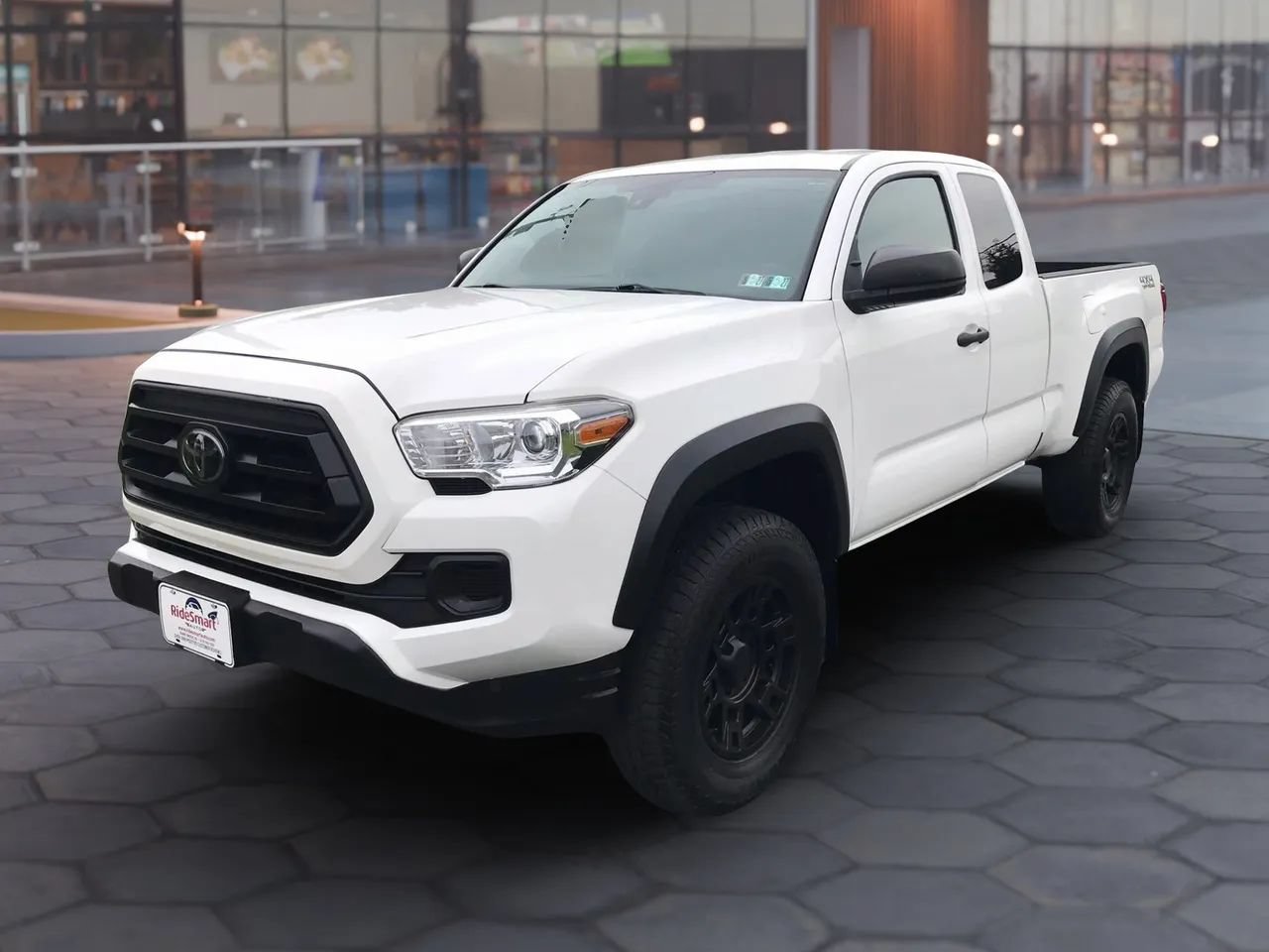 Used 2020 Toyota Tacoma SR w/ SX Package AWD/4WD image 6