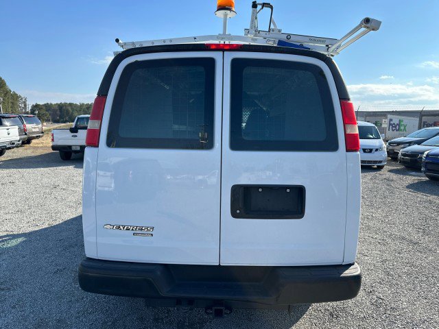 Used 2012 Chevrolet Express 2500 image 9