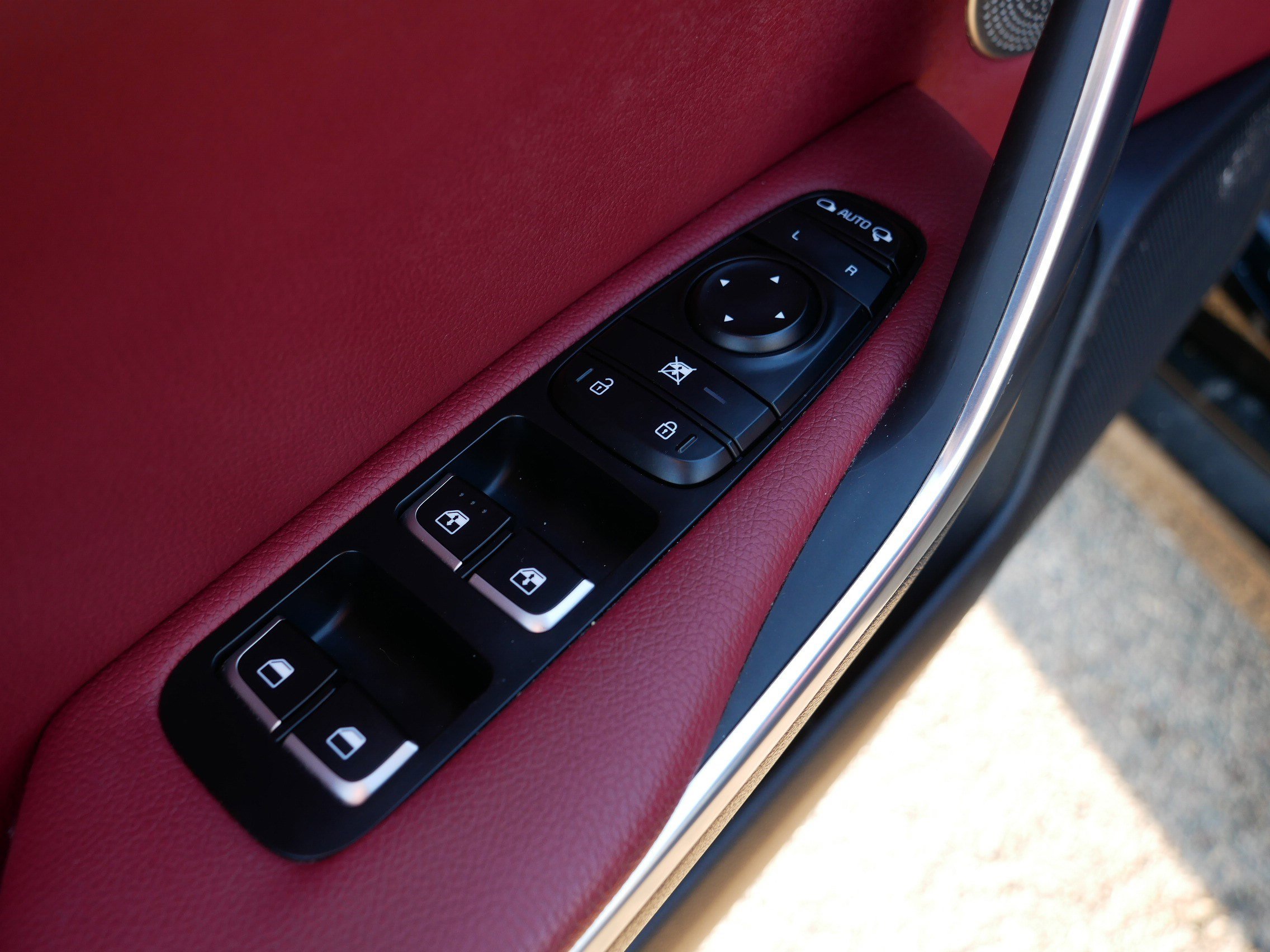 Certified 2022 Kia Stinger GT-Line w/ Sun & Sound Package image 20