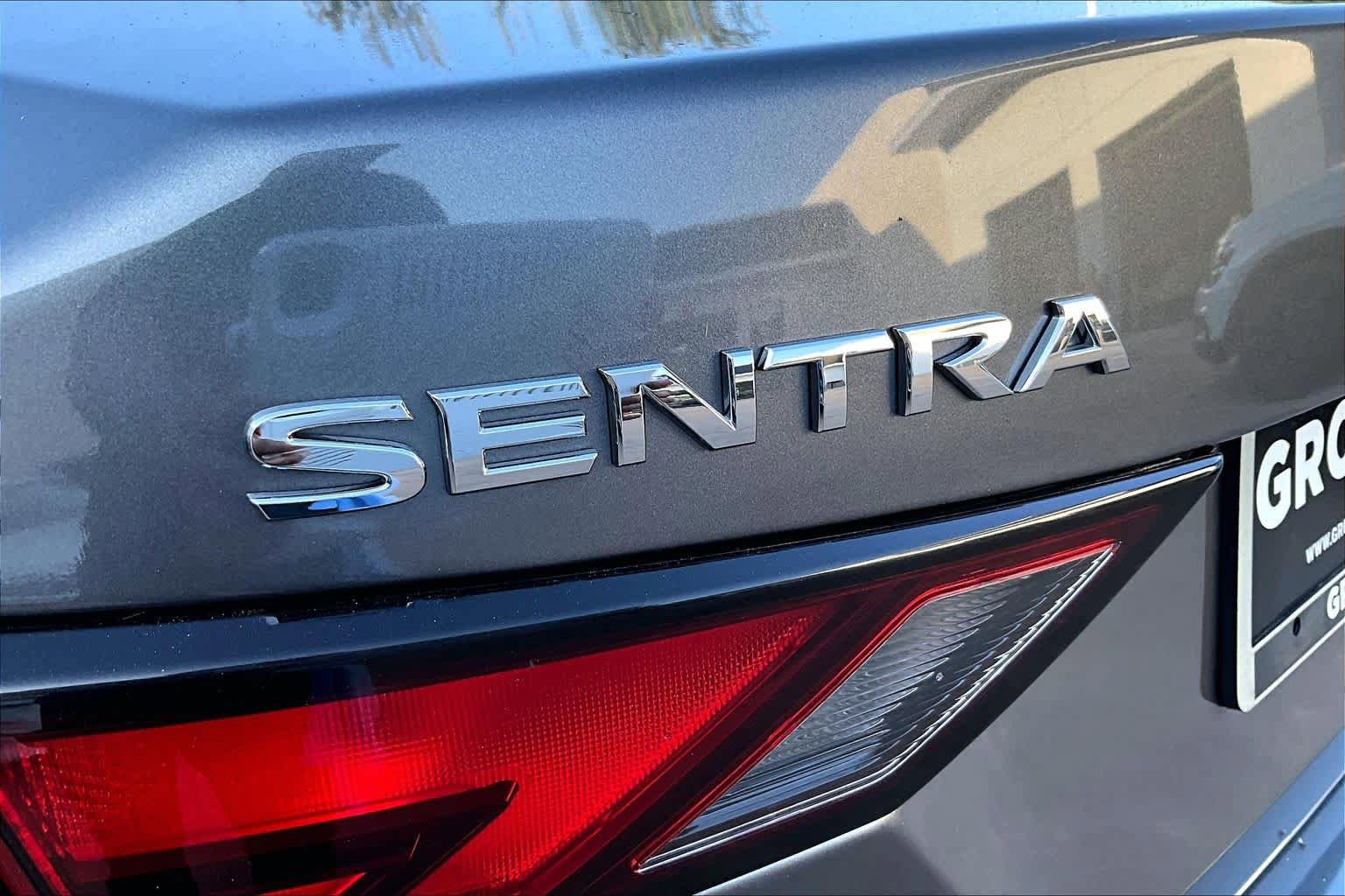 Used 2024 Nissan Sentra SV FWD image 30