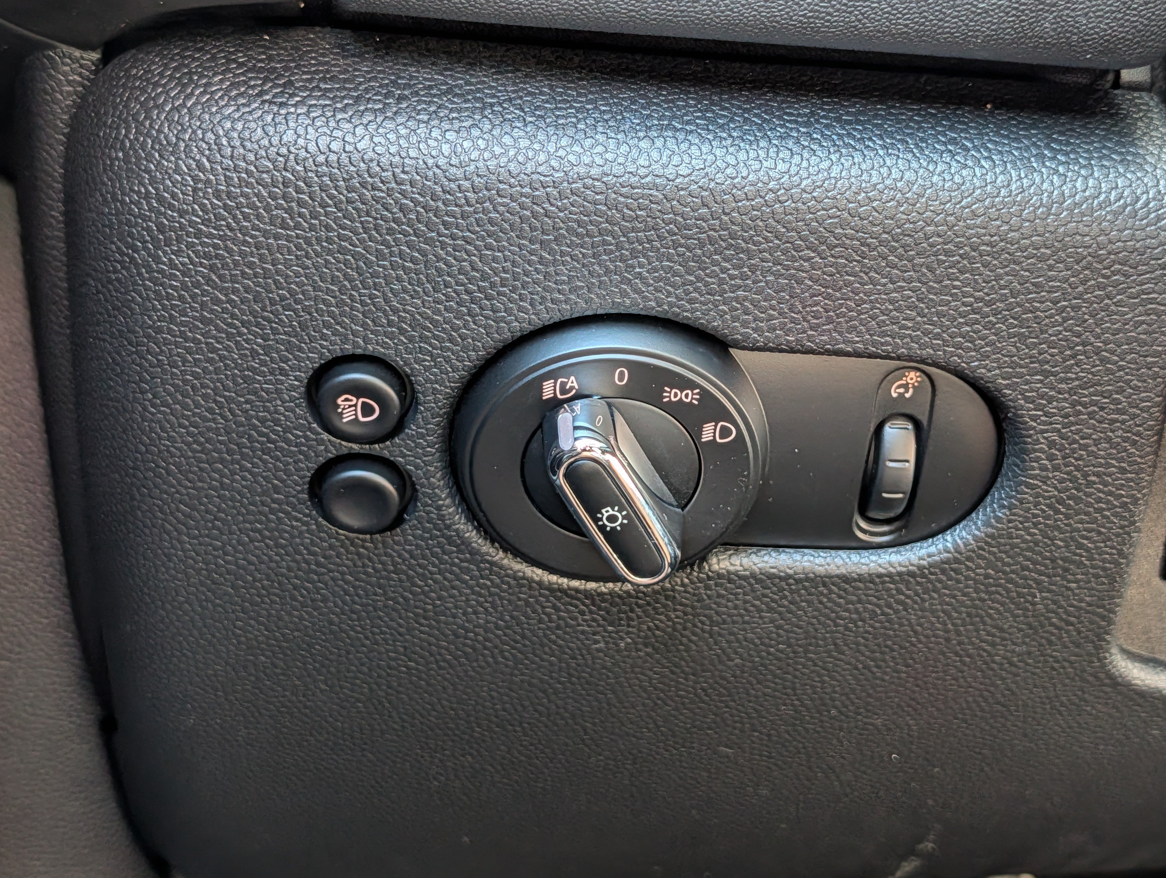 Used 2022 MINI Cooper SE FWD image 26