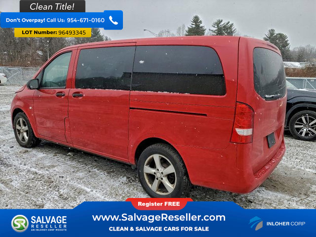 Used 2018 Mercedes-Benz Metris Passenger image 3