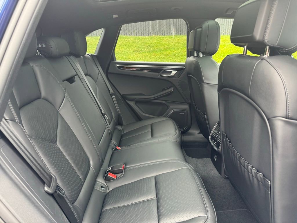 Used 2024 Porsche Macan image 39
