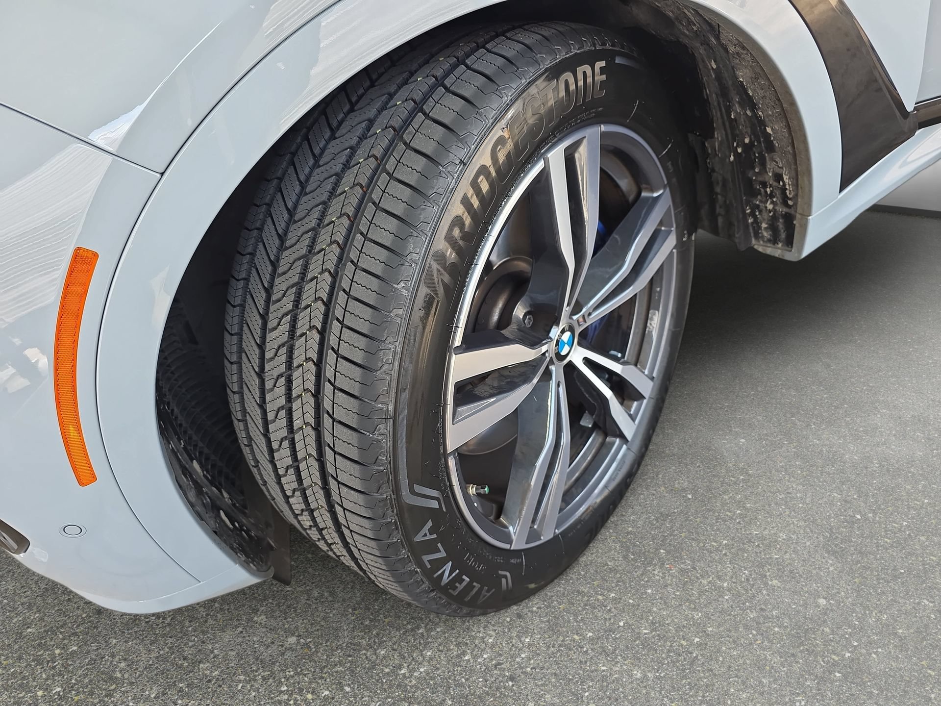 Used 2024 BMW X7 M60i AWD/4WD image 31