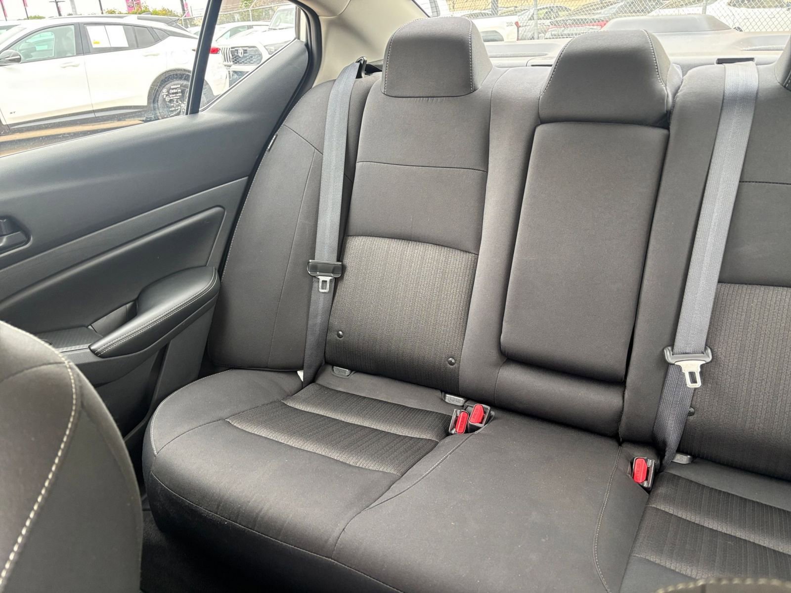 Used 2025 Nissan Altima 2.5 SV FWD image 39