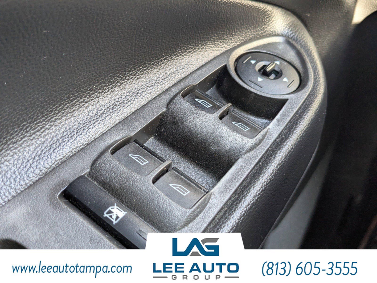 Used 2017 Ford Escape SE image 19