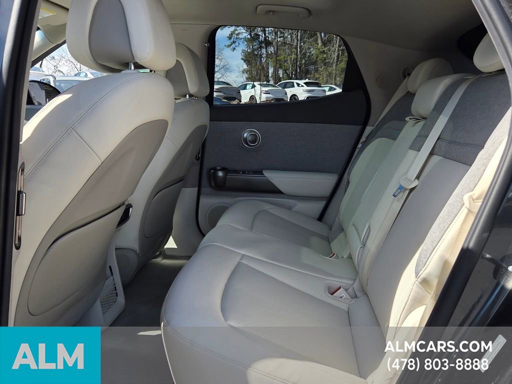 Used 2025 Genesis GV60 RWD image 5