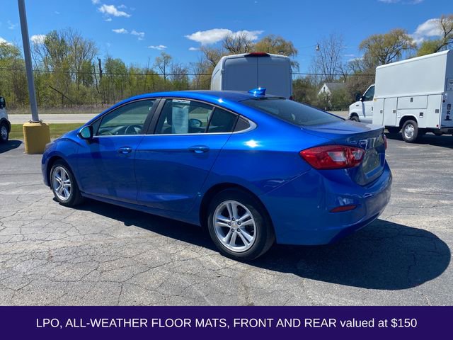 Used 2018 Chevrolet Cruze LT w/ Convenience Package FWD image 6