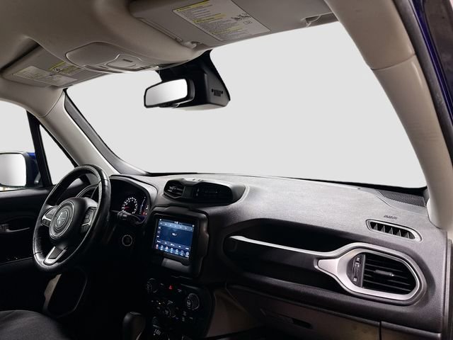 Used 2019 Jeep Renegade Latitude w/ Cold Weather Group AWD/4WD image 24