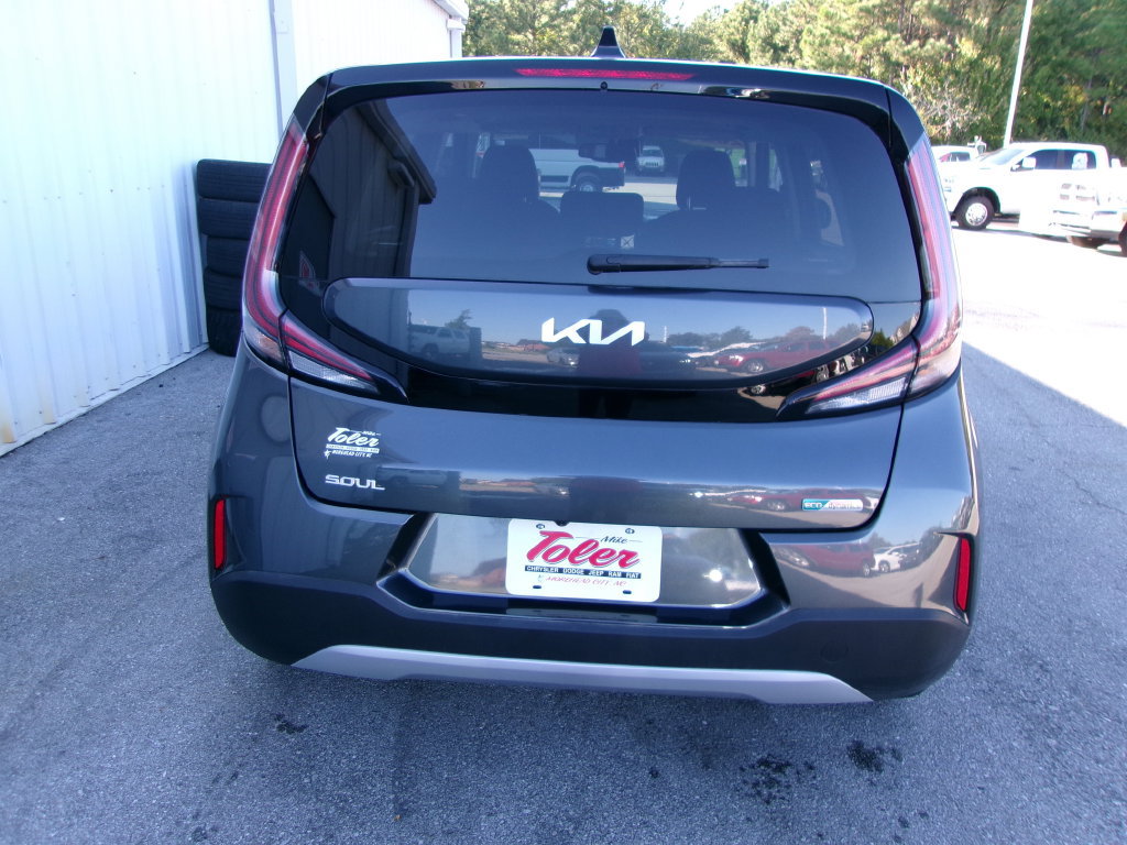 Used 2025 Kia Soul EX FWD image 25