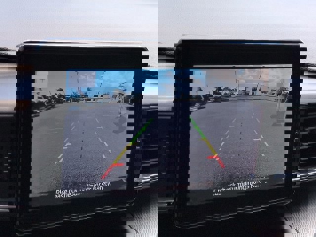 Used 2021 Ford Explorer XLT w/ Equipment Group 202A RWD image 21