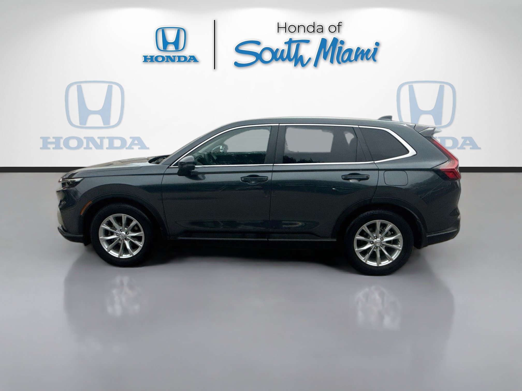 Certified 2025 Honda CR-V EX image 4