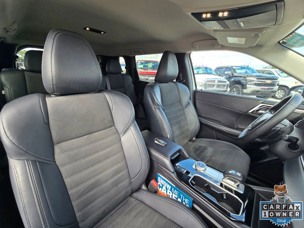 Used 2025 Mitsubishi Outlander SE FWD image 57