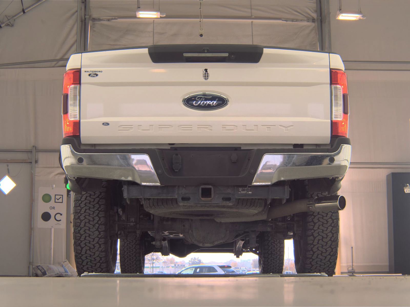 Used 2018 Ford F250 Lariat w/ Lariat Ultimate Package image 7