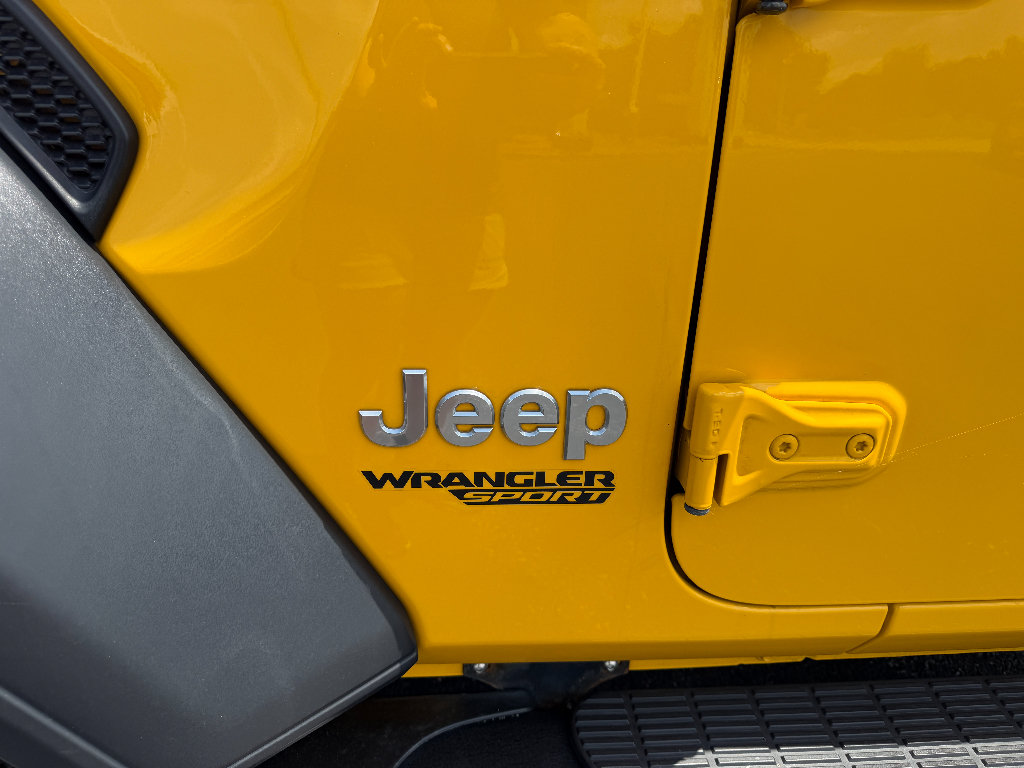 Used 2018 Jeep Wrangler Sport AWD/4WD image 10