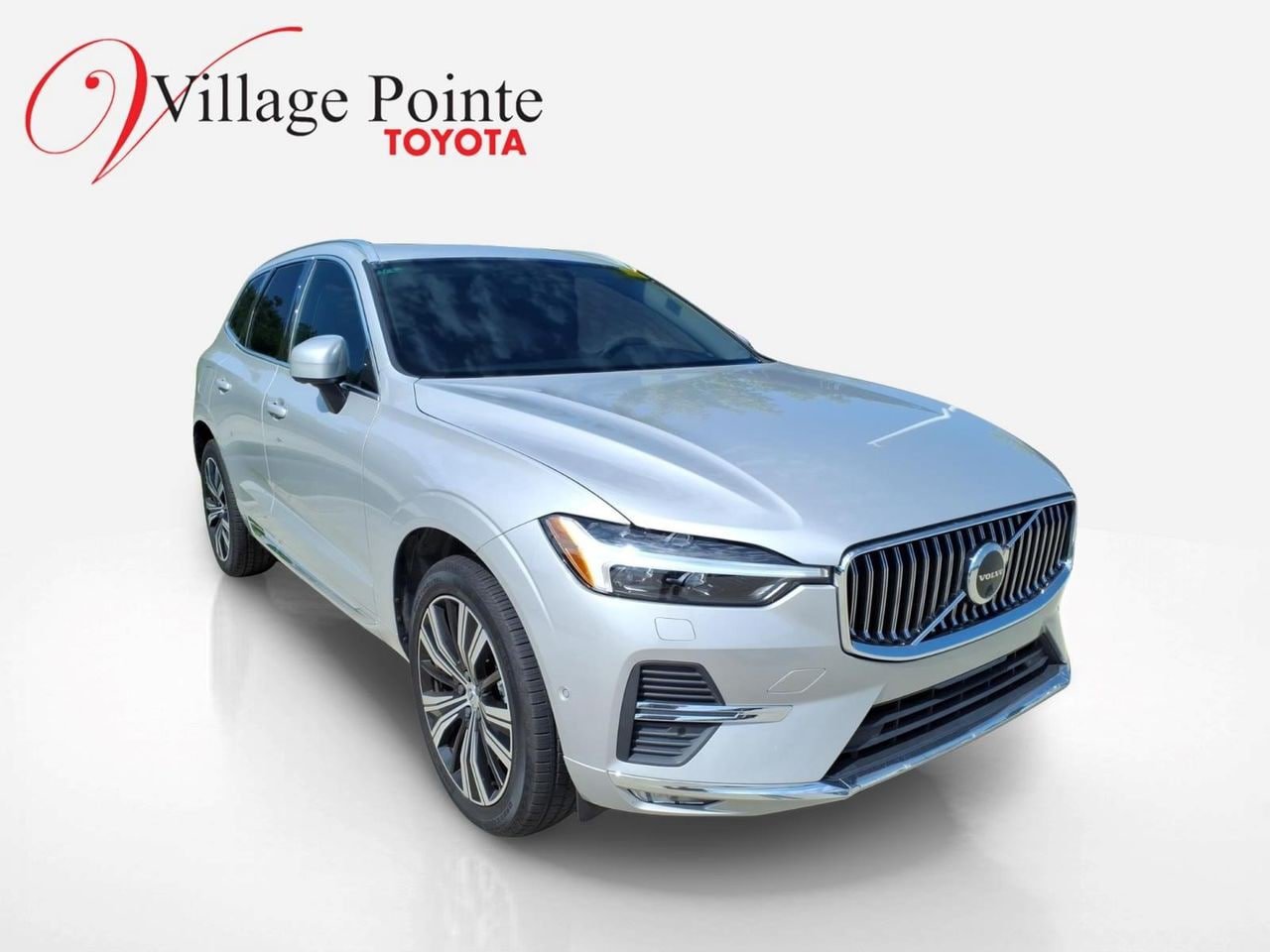 Used 2023 Volvo XC60 B5 Plus w/ Climate Package AWD/4WD image 5
