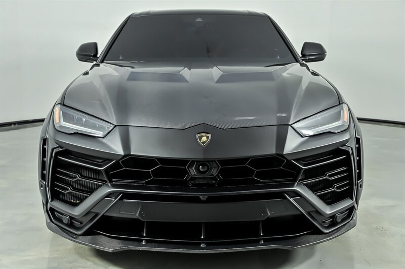 Used 2022 Lamborghini Urus AWD/4WD image 5