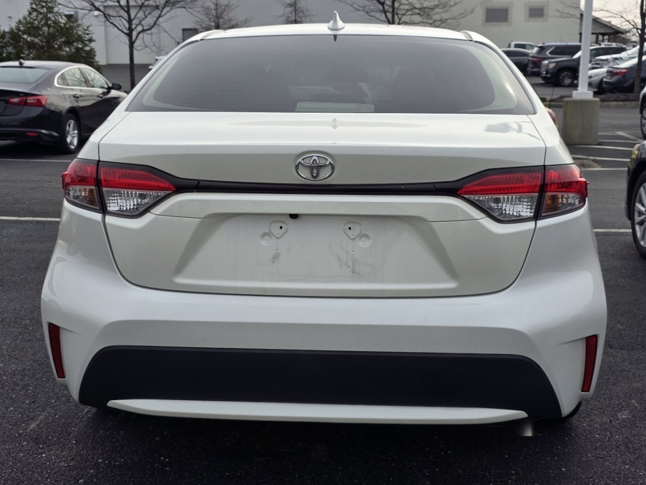 Used 2020 Toyota Corolla LE image 6