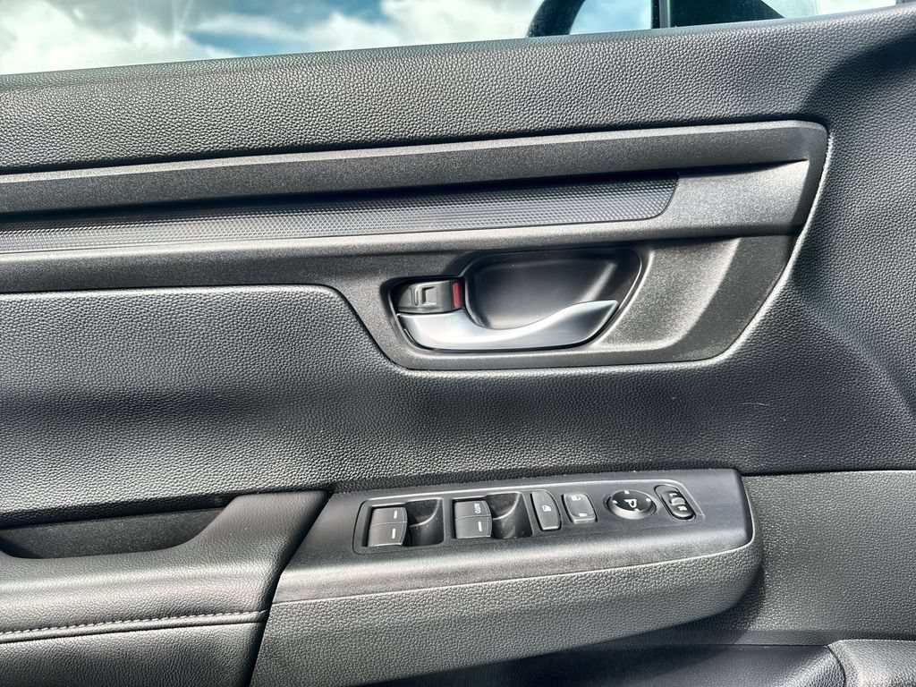 Used 2024 Honda CR-V LX image 13